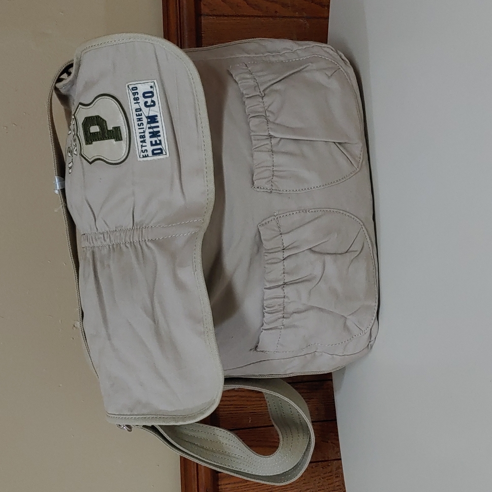 U.S. Polo Assn. 🆕️ Lightweight Messenger Bag